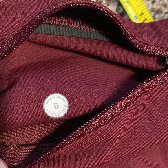 Lululemon Swift speed 28’ leggings - Picture 7 of 7